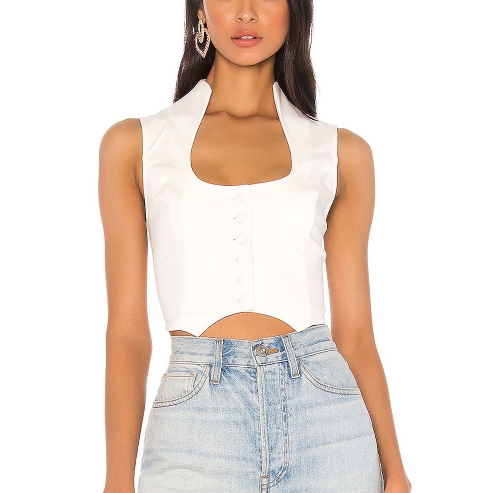Superdown White Button-Up Crop Top